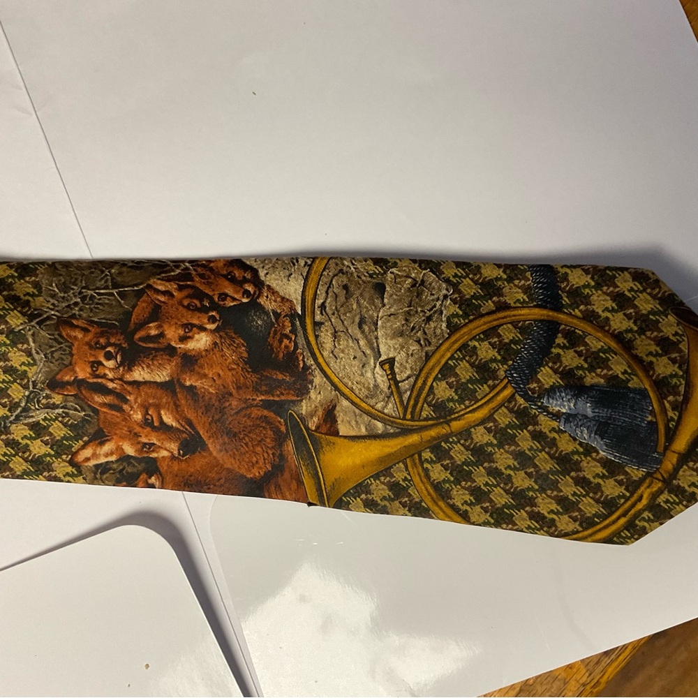 Bill Blass Country Tie den of foxes and horn 100 silk - Picture 4 of 6